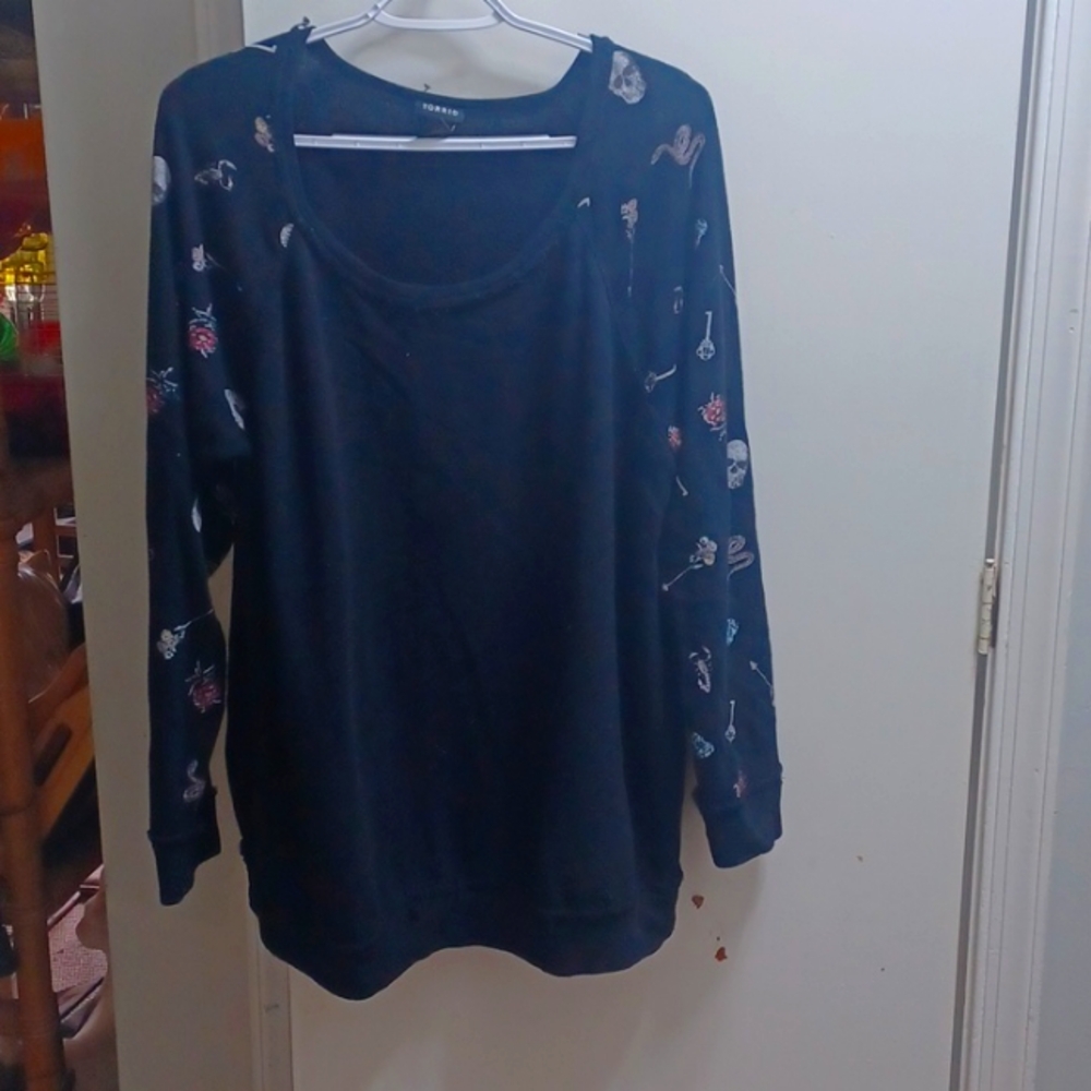 Sweatshirt